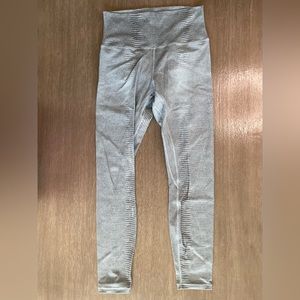 Zyia Snakeskin Print Blue Black Cropped Leggings Capris 4